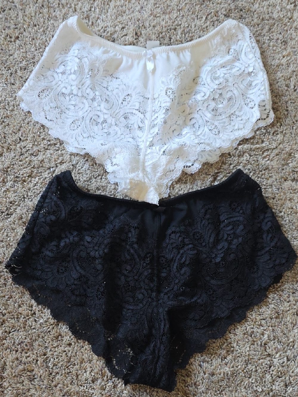 2 Frederick's of Hollywood Lace Boyshorts - White & Black Size MEDIUM